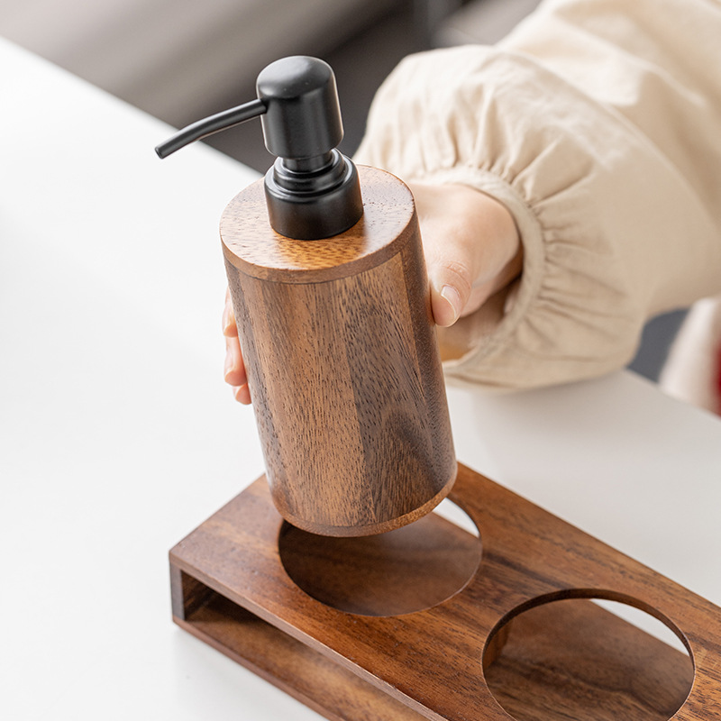 호두나무 프레스형 분배용 빈 병. 고급 원목 손 소독제 - Luxury Skincare Bottles 리뷰 및 가격